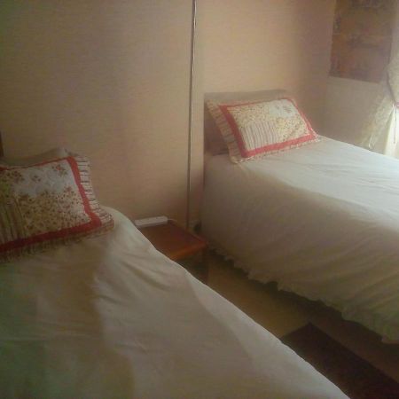 The Principality 2 Singles Bedroom Кардіфф Екстер'єр фото